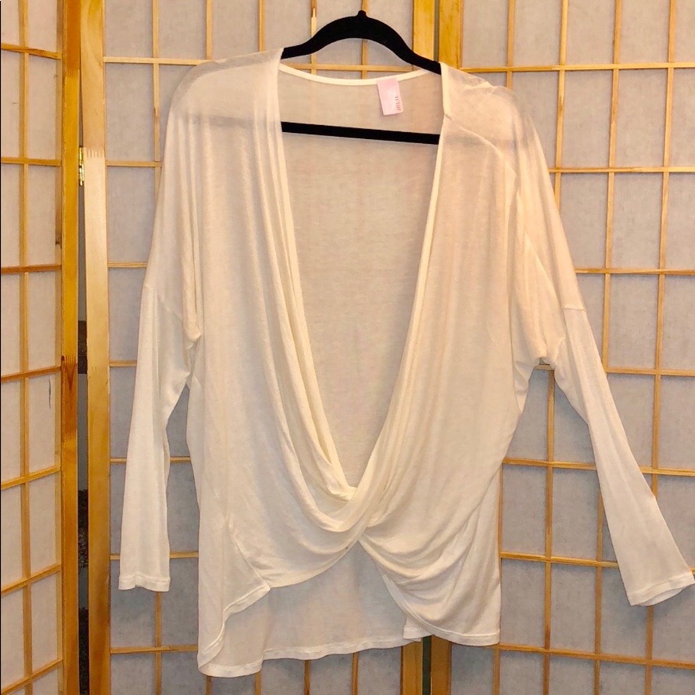 Long Sleeve Twist Front Top